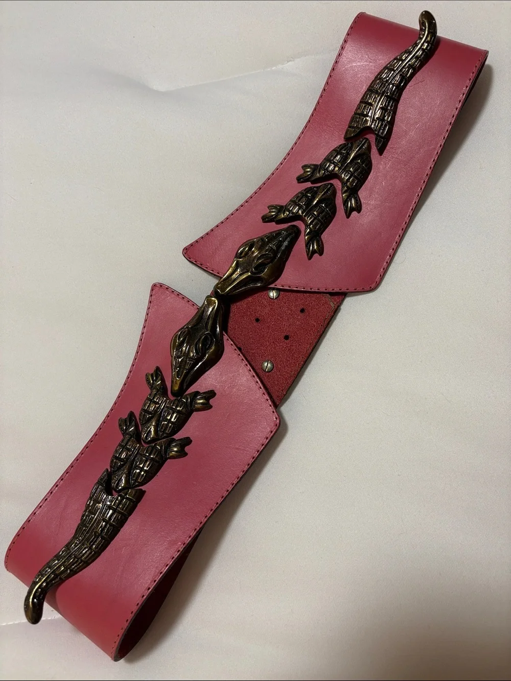 Italian Women’s Pink Crocodile-Accent Wide Belt 🇮🇹